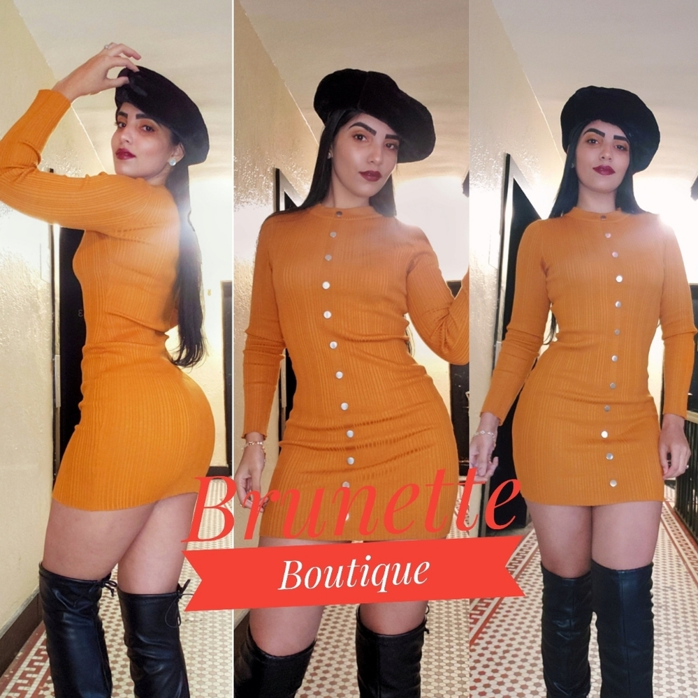 Mini long longsleeve mustard dress and black beret